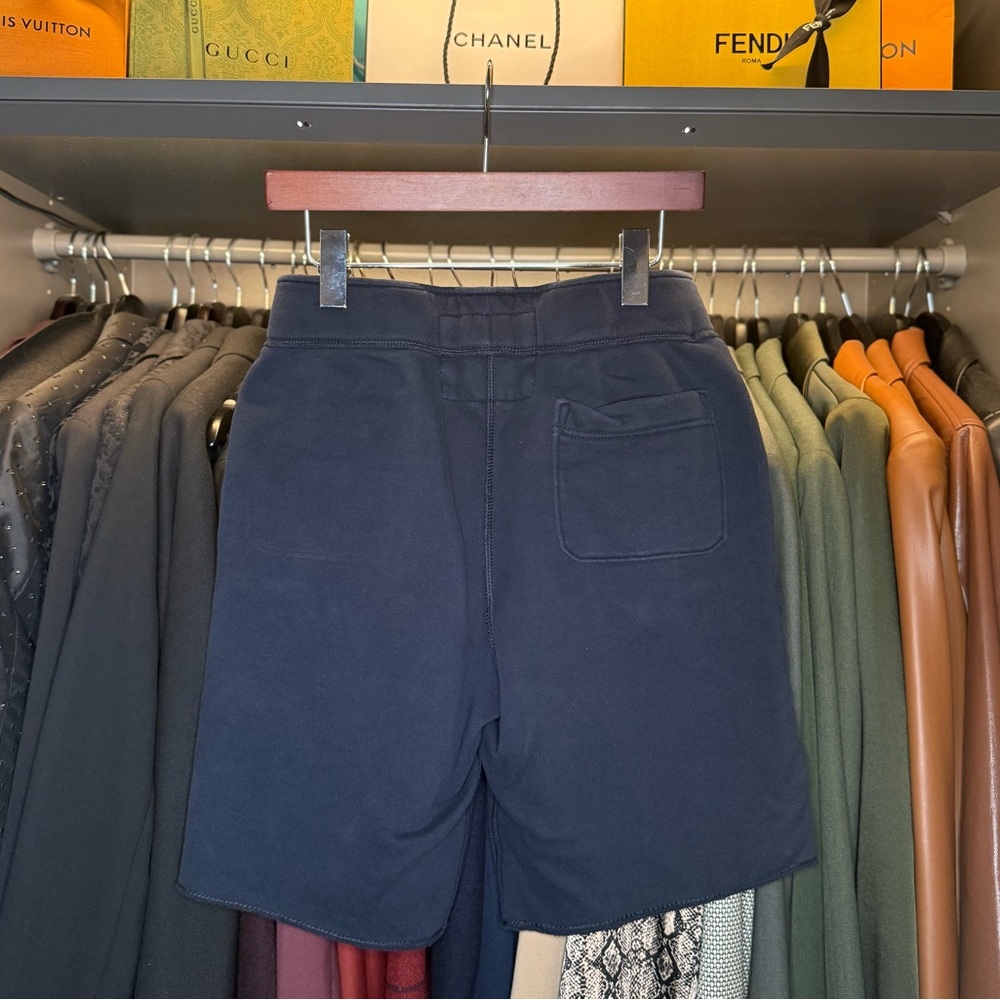 VINTAGE Y2K RARE Men’s Abercrombie & Fitch Graphic Fleece Shorts in Navy - Picture 2 of 3